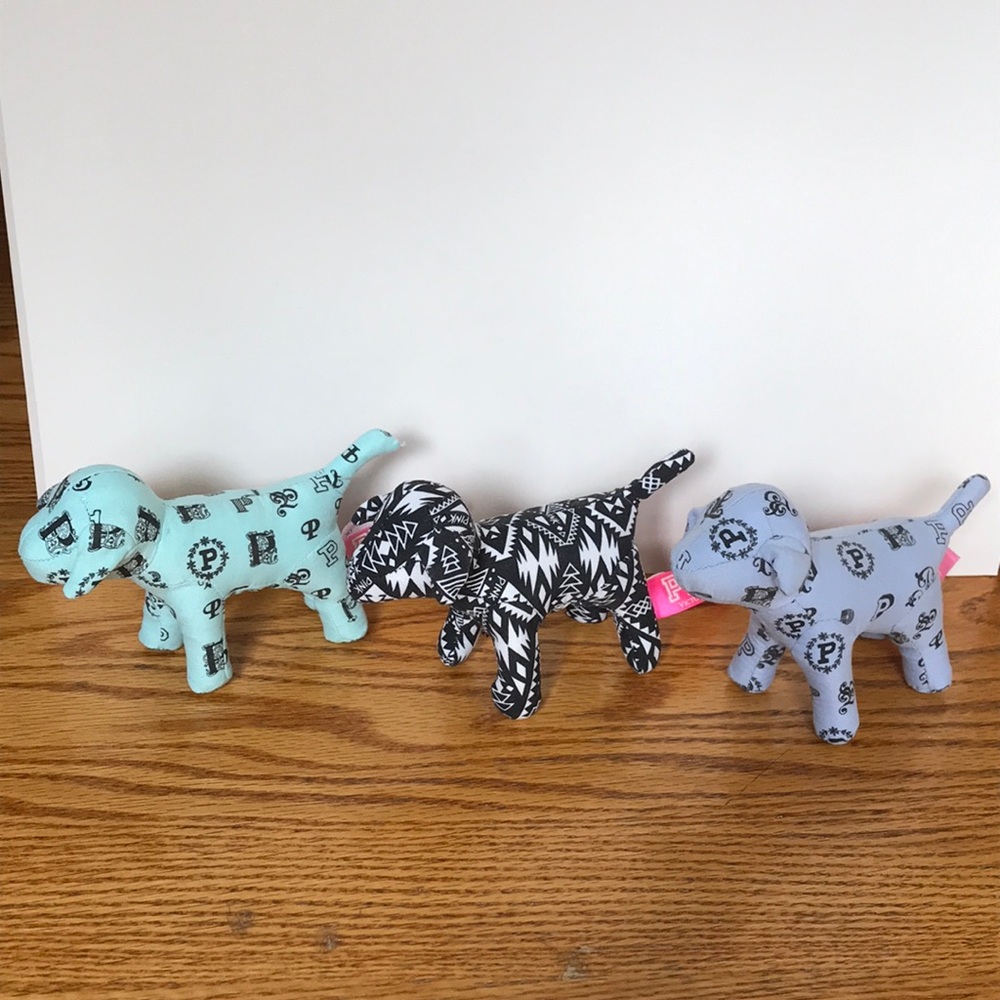 Pink Victoria’s Secret Dogs